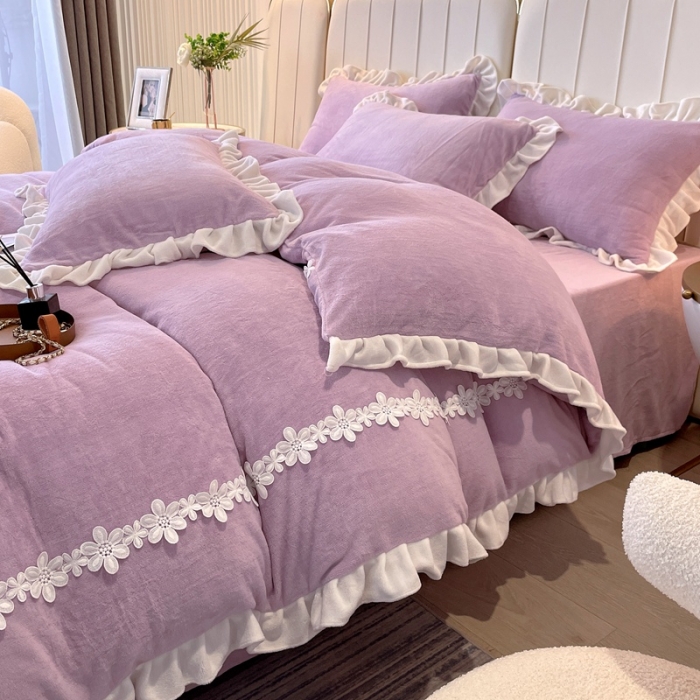91家纺网 家纺一手货源 找家纺 2023新款韩版水溶花边牛奶绒四件套--安娜系列 安娜-香芋紫