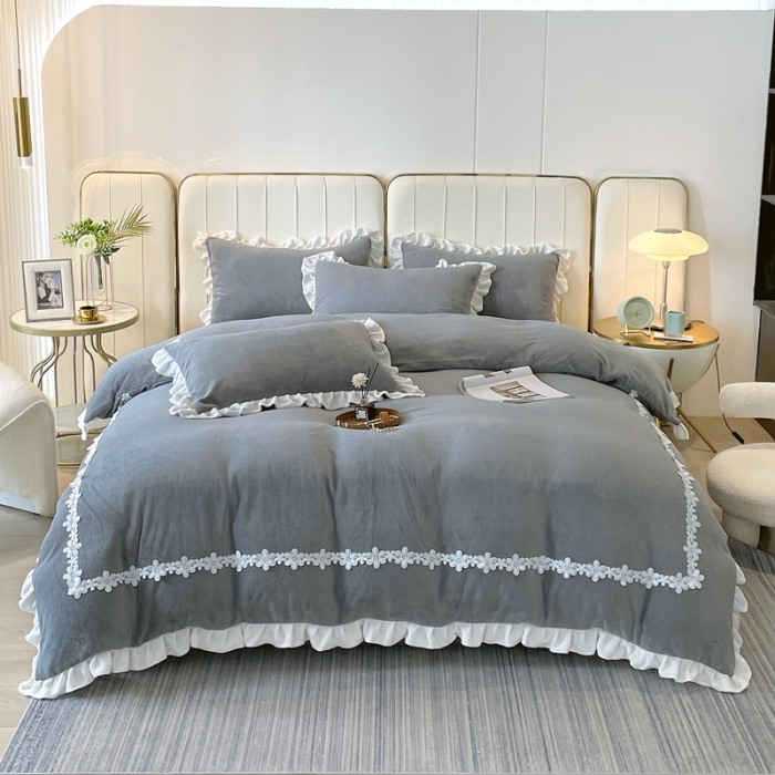 91家纺网 家纺一手货源 找家纺 2023新款韩版水溶花边牛奶绒四件套--安娜系列 安娜-星空灰