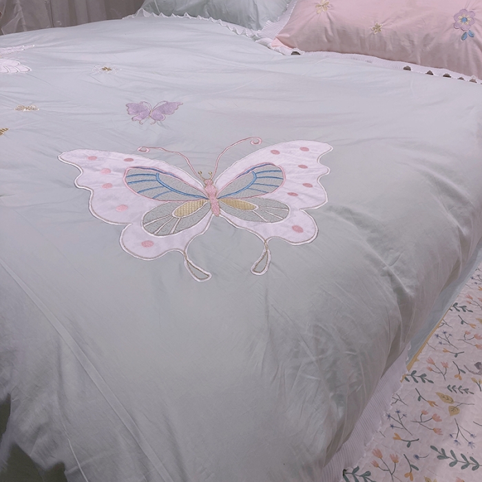 91家纺网 家纺一手货源 找家纺 2023新款A类母婴级全棉水洗棉绣花四件套--蝴蝶夫人系列实拍图 蝴蝶夫人-绿