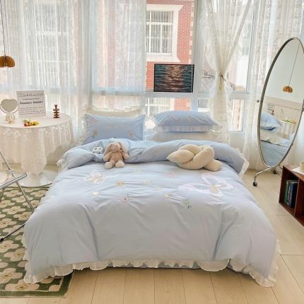 91家纺网 家纺一手货源 找家纺 （总）2023新款A类母婴级全棉水洗棉绣花四件套--蝴蝶夫人系列棚拍图