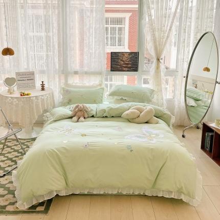 91家纺网 家纺一手货源 找家纺 （总）2023新款A类母婴级全棉水洗棉绣花四件套--蝴蝶夫人系列棚拍图