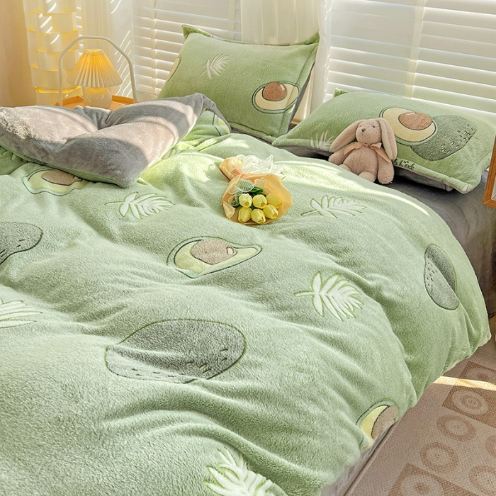 91家纺网 家纺一手货源 找家纺 宜家坊 2023新款高克重立体雪花绒四件套 系列一 爱心牛油果