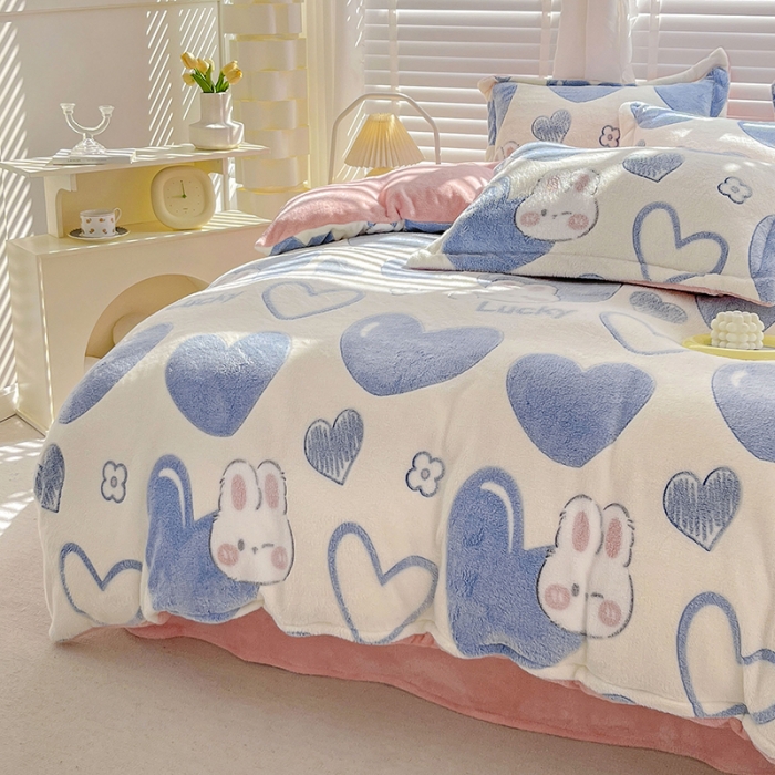 91家纺网 家纺一手货源 找家纺 宜家坊 2023新款高克重立体雪花绒四件套 系列一 爱心兔