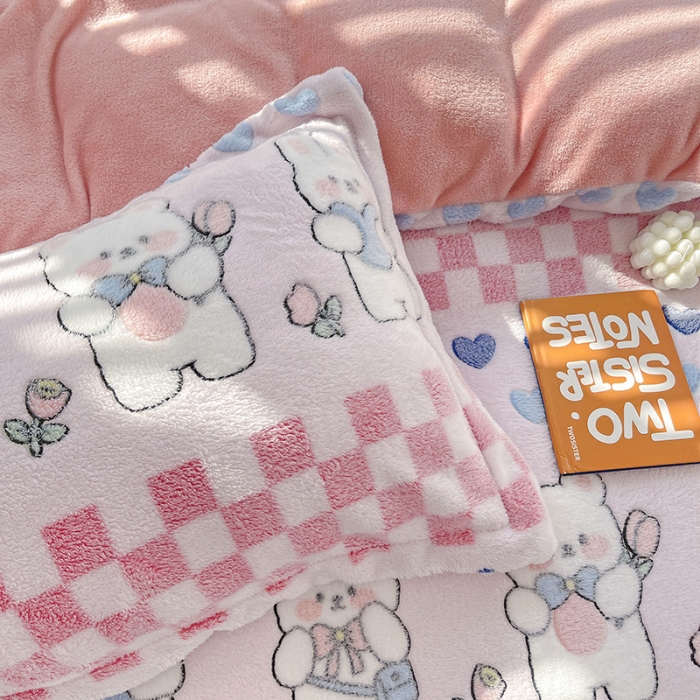 91家纺网 家纺一手货源 找家纺 宜家坊 2023新款高克重立体雪花绒四件套 系列一 爱心熊