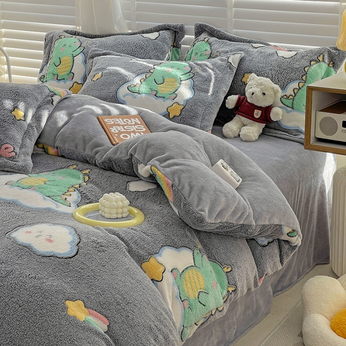 91家纺网 家纺一手货源 找家纺 宜家坊 2023新款高克重立体雪花绒四件套 系列一 小恐龙