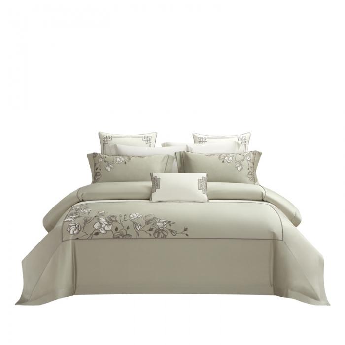 91家纺网 家纺一手货源 找家纺 60支60S长绒棉刺绣四件套全棉直播爆款新中式简约花卉 温婉浅灰