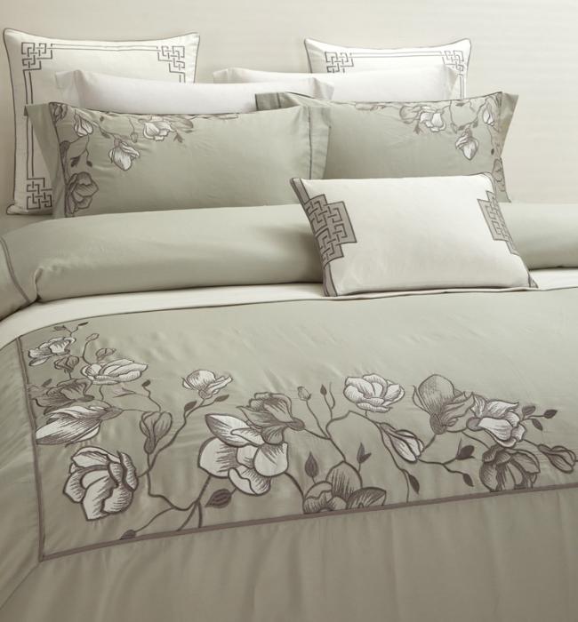 91家纺网 家纺一手货源 找家纺 60支60S长绒棉刺绣四件套全棉直播爆款新中式简约花卉 温婉浅灰