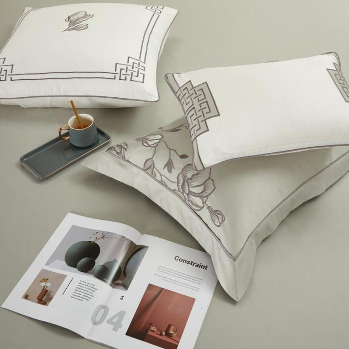 91家纺网 家纺一手货源 找家纺 60支60S长绒棉刺绣四件套全棉直播爆款新中式简约花卉 温婉浅灰