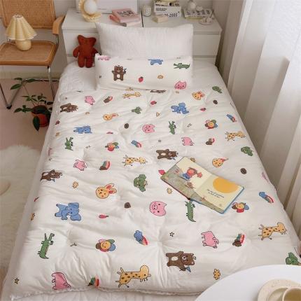 91家纺网 家纺一手货源 找家纺 心卓婴童馆 2025新款针织棉印花被子系列-儿童款 动物集