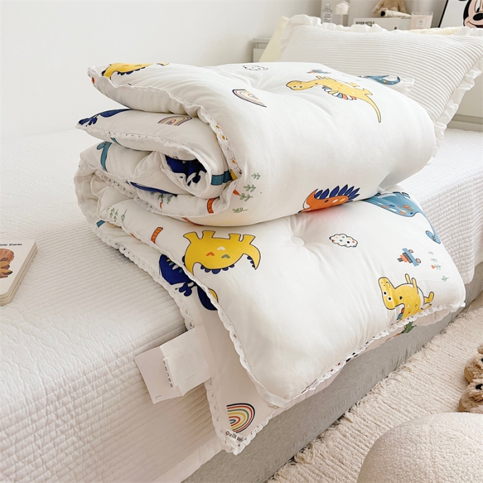 91家纺网 家纺一手货源 找家纺 心卓婴童馆 2025新款针织棉印花被子系列-儿童款 恐龙家族
