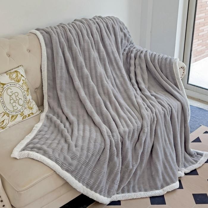 91家纺网 家纺一手货源 找家纺 法澳 2024新款A类仿兔毛绒300克牛奶绒多功能盖毯空调毯毛毯