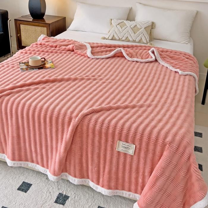 91家纺网 家纺一手货源 找家纺 法澳 2024新款A类仿兔毛绒300克牛奶绒多功能盖毯空调毯毛毯