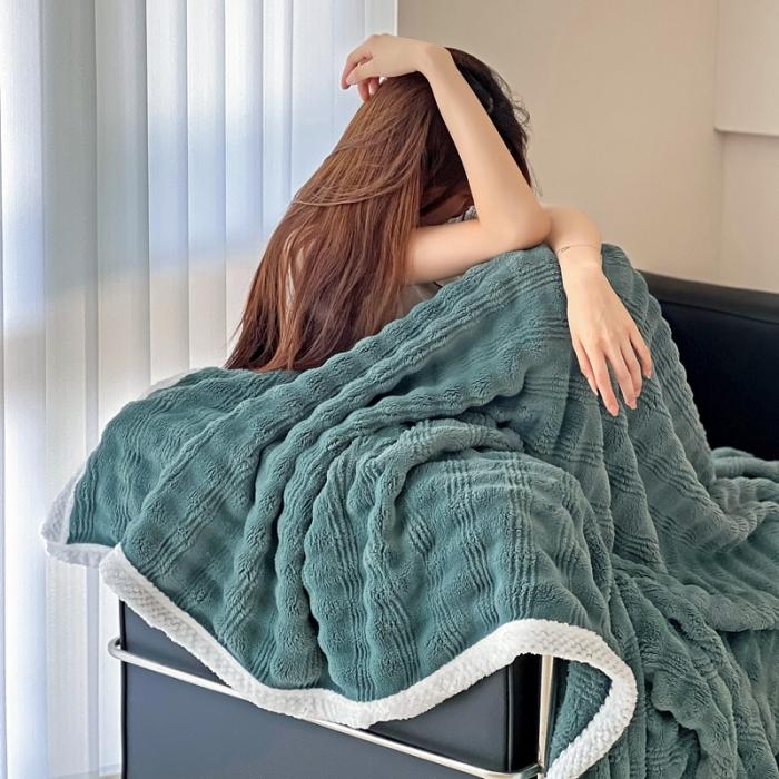 91家纺网 家纺一手货源 找家纺 法澳 2024新款A类仿兔毛绒300克牛奶绒多功能盖毯空调毯毛毯