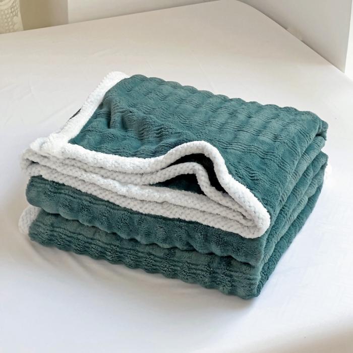 91家纺网 家纺一手货源 找家纺 法澳 2024新款A类仿兔毛绒300克牛奶绒多功能盖毯空调毯毛毯