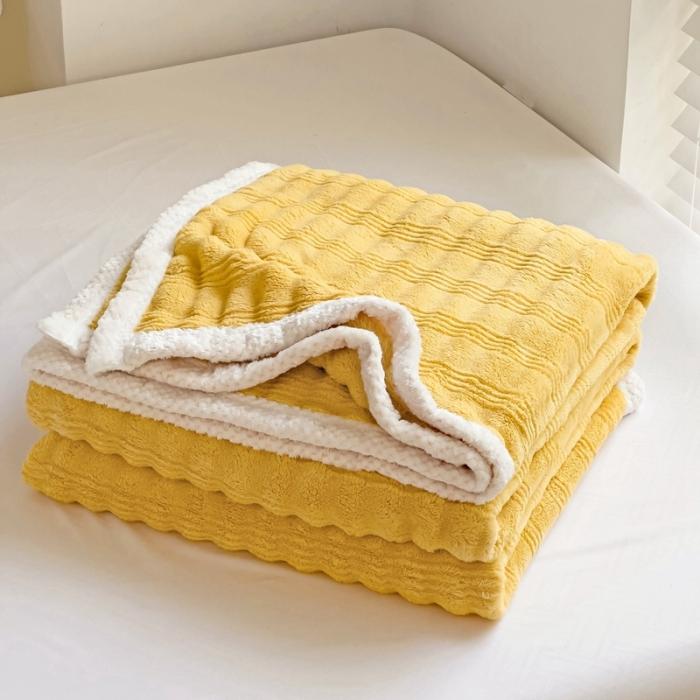 91家纺网 家纺一手货源 找家纺 法澳 2024新款A类仿兔毛绒300克牛奶绒多功能盖毯空调毯毛毯