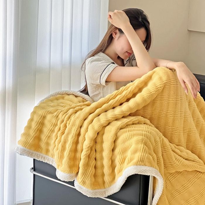 91家纺网 家纺一手货源 找家纺 法澳 2024新款A类仿兔毛绒300克牛奶绒多功能盖毯空调毯毛毯