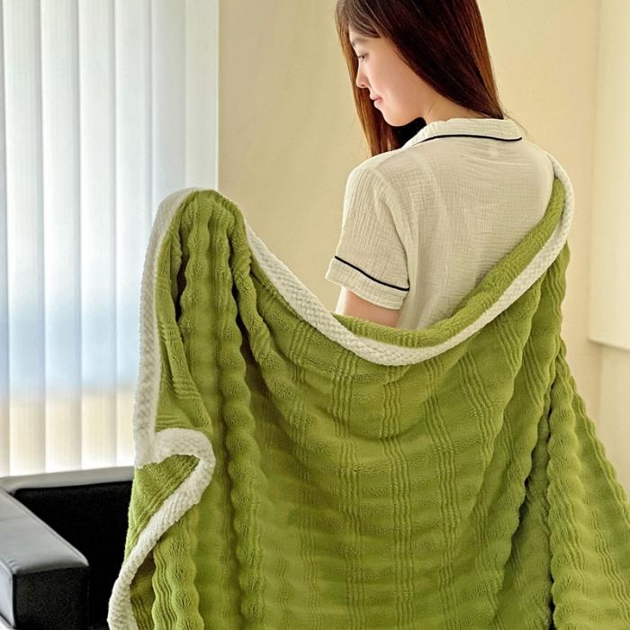 91家纺网 家纺一手货源 找家纺 法澳 2024新款A类仿兔毛绒300克牛奶绒多功能盖毯空调毯毛毯