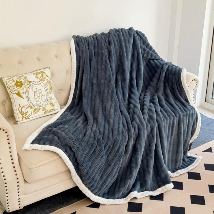 91家纺网 家纺一手货源 找家纺 法澳 2024新款A类仿兔毛绒300克牛奶绒多功能盖毯空调毯毛毯