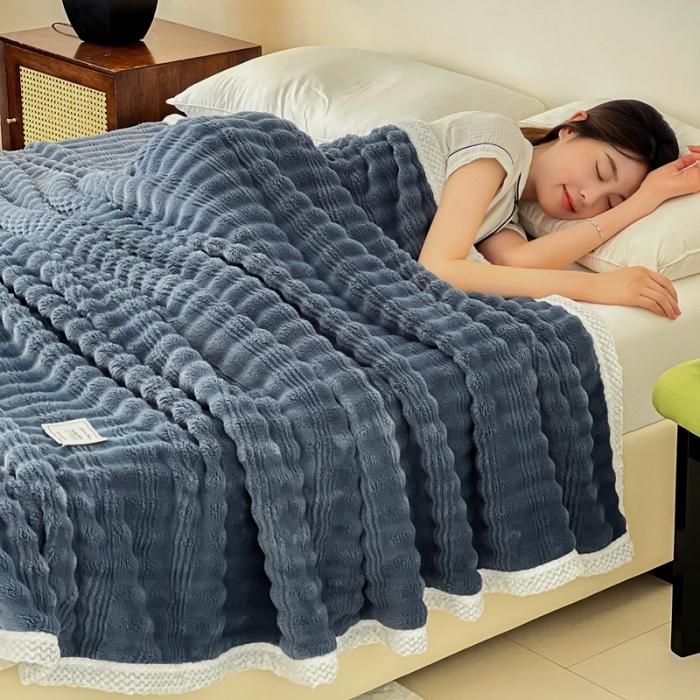 91家纺网 家纺一手货源 找家纺 法澳 2024新款A类仿兔毛绒300克牛奶绒多功能盖毯空调毯毛毯