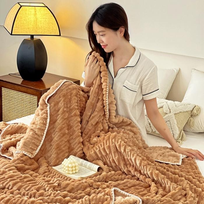 91家纺网 家纺一手货源 找家纺 法澳 2024新款A类仿兔毛绒300克牛奶绒多功能盖毯空调毯毛毯