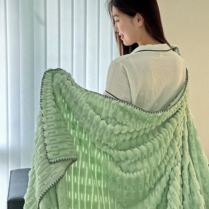 91家纺网 家纺一手货源 找家纺 法澳 2024新款A类仿兔毛绒300克牛奶绒多功能盖毯空调毯毛毯