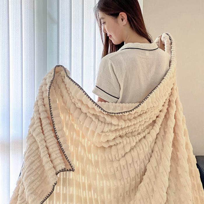 91家纺网 家纺一手货源 找家纺 法澳 2024新款A类仿兔毛绒300克牛奶绒多功能盖毯空调毯毛毯