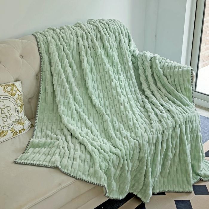 91家纺网 家纺一手货源 找家纺 法澳 2024新款A类仿兔毛绒300克牛奶绒多功能盖毯空调毯毛毯