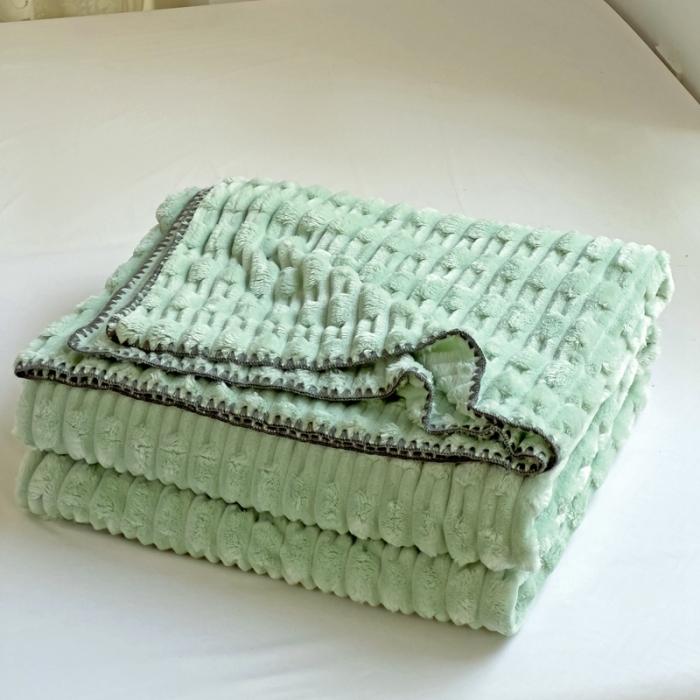 91家纺网 家纺一手货源 找家纺 法澳 2024新款A类仿兔毛绒300克牛奶绒多功能盖毯空调毯毛毯