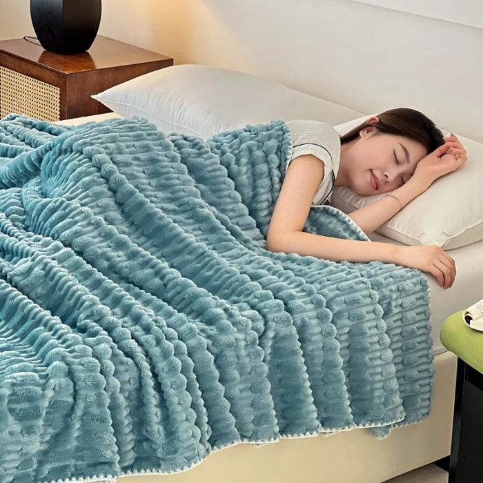 91家纺网 家纺一手货源 找家纺 法澳 2024新款A类仿兔毛绒300克牛奶绒多功能盖毯空调毯毛毯