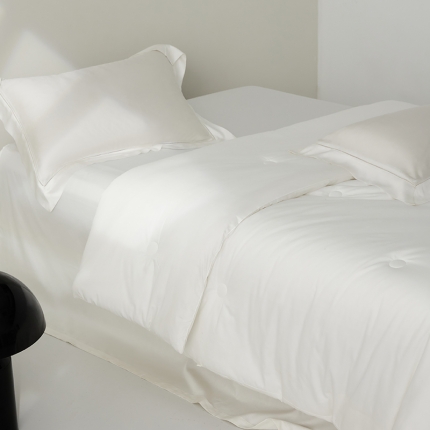 91家纺网 家纺一手货源 找家纺 新款100支长绒棉酒店被全棉抗菌防螨日式民宿春秋被空调被加厚纯棉冬被