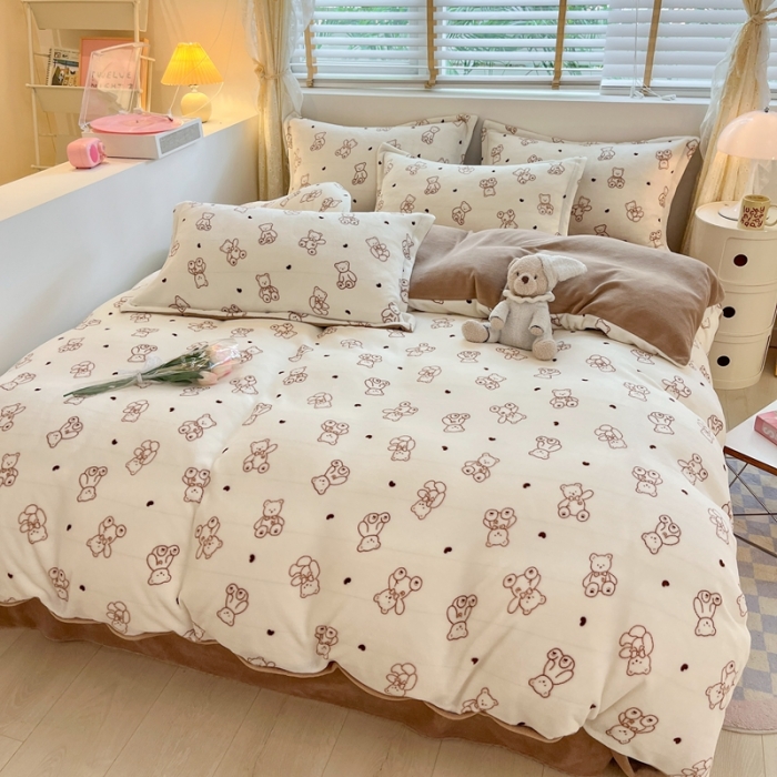 91家纺网 家纺一手货源 找家纺 康纳利 2023新款印花牛奶绒单被套 爱心熊