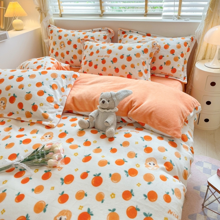 91家纺网 家纺一手货源 找家纺 康纳利 2023新款印花牛奶绒单被套 橙子女孩