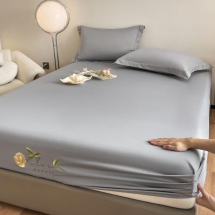 91家纺网 家纺一手货源 找家纺 50支贡缎轻奢刺绣床笠全棉床罩三件套防滑床垫套罩 Laura刺绣-艾绿