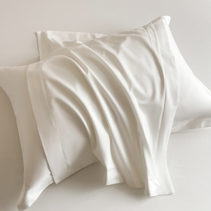 91家纺网 家纺一手货源 找家纺 50支贡缎轻奢刺绣床笠全棉床罩三件套防滑床垫套罩 Laura刺绣-皓月白