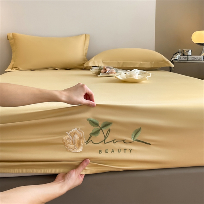 91家纺网 家纺一手货源 找家纺 50支贡缎轻奢刺绣床笠全棉床罩三件套防滑床垫套罩 Laura刺绣-奶茶米