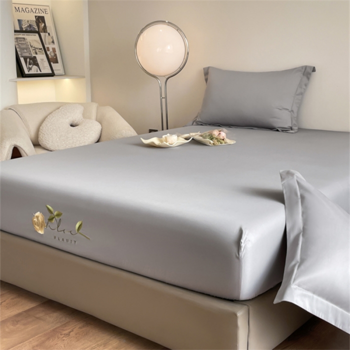 91家纺网 家纺一手货源 找家纺 50支贡缎轻奢刺绣床笠全棉床罩三件套防滑床垫套罩 Laura刺绣-典雅灰