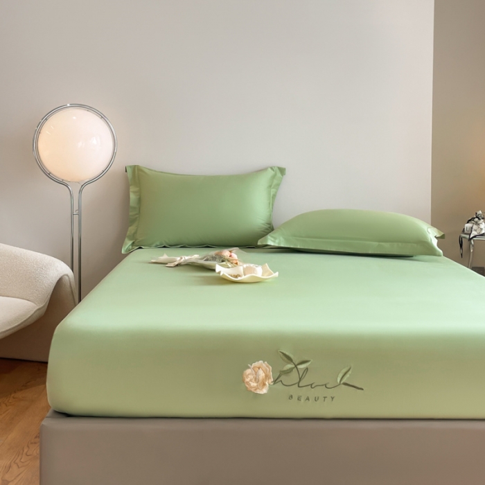 91家纺网 家纺一手货源 找家纺 50支贡缎轻奢刺绣床笠全棉床罩三件套防滑床垫套罩 Laura刺绣-艾绿