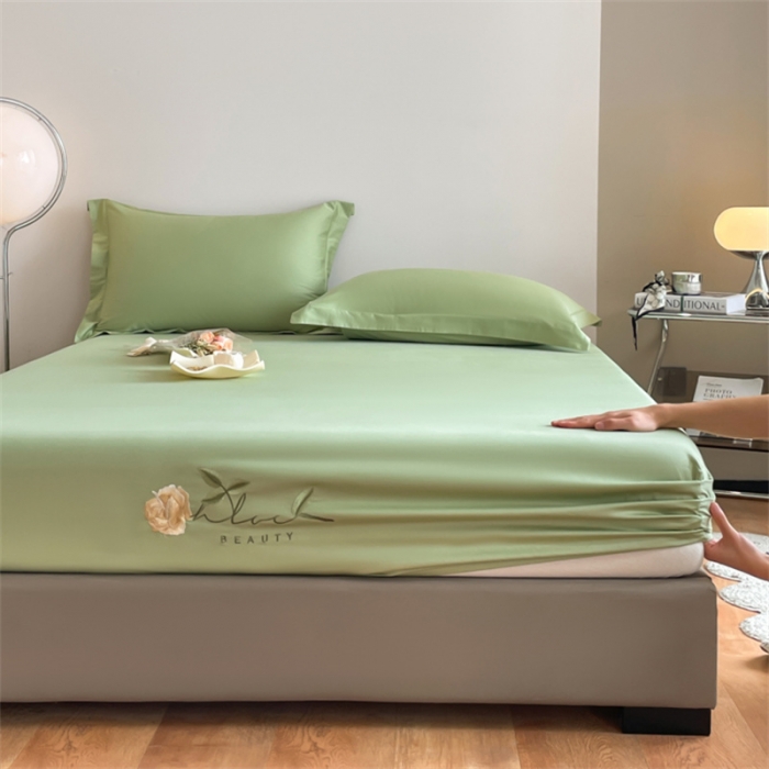 91家纺网 家纺一手货源 找家纺 50支贡缎轻奢刺绣床笠全棉床罩三件套防滑床垫套罩 Laura刺绣-艾绿
