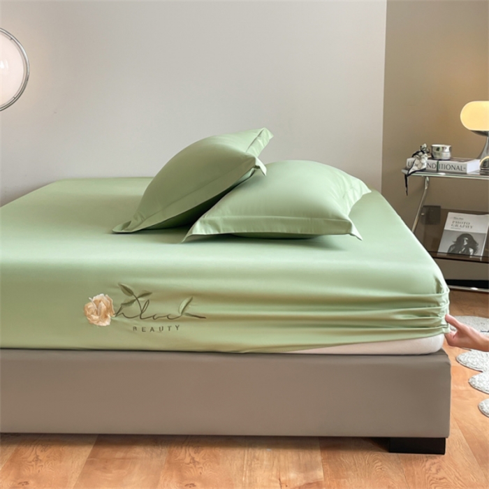 91家纺网 家纺一手货源 找家纺 50支贡缎轻奢刺绣床笠全棉床罩三件套防滑床垫套罩 Laura刺绣-艾绿