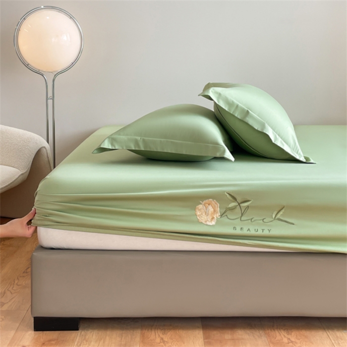 91家纺网 家纺一手货源 找家纺 50支贡缎轻奢刺绣床笠全棉床罩三件套防滑床垫套罩 Laura刺绣-艾绿