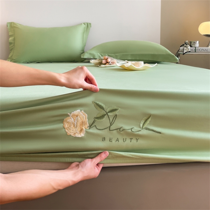 91家纺网 家纺一手货源 找家纺 50支贡缎轻奢刺绣床笠全棉床罩三件套防滑床垫套罩 Laura刺绣-艾绿