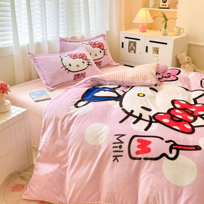 91家纺网 家纺一手货源 找家纺 金爱家 2023新款kt猫大阪加厚牛奶绒系列四件套 波点kt