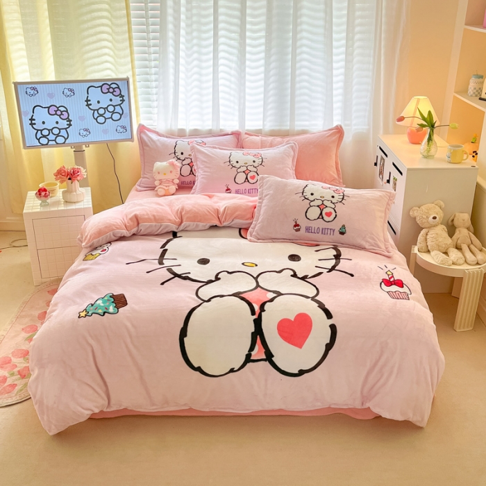 91家纺网 家纺一手货源 找家纺 金爱家 2023新款kt猫大阪加厚牛奶绒系列四件套 害羞kt