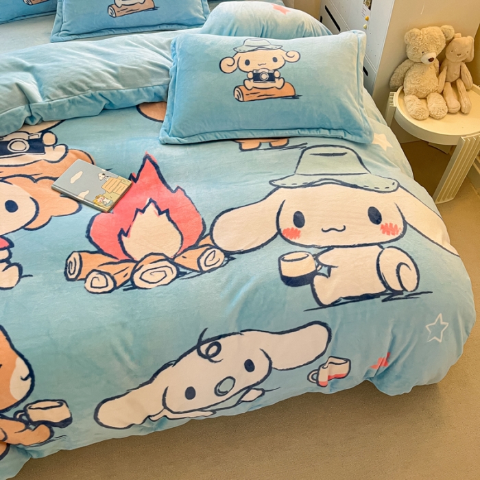 91家纺网 家纺一手货源 找家纺 金爱家 2023新款kt猫大阪加厚牛奶绒系列四件套 伙伴玉桂狗