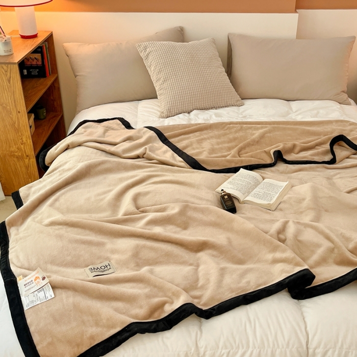 91家纺网 家纺一手货源 找家纺 牛奶绒盖毯400克高克重云貂绒毛毯宽包边法莱绒毯子 卡其