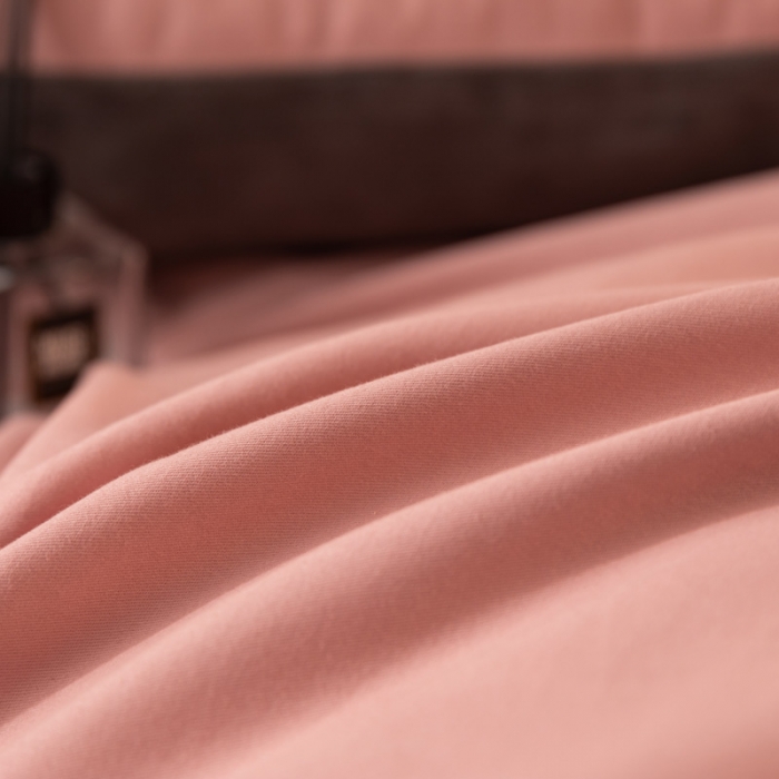 91家纺网 家纺一手货源 找家纺 蓝米卡夫 2024冬季升级款保暖全棉磨毛牛奶绒刺绣四件套 玛莎拉红