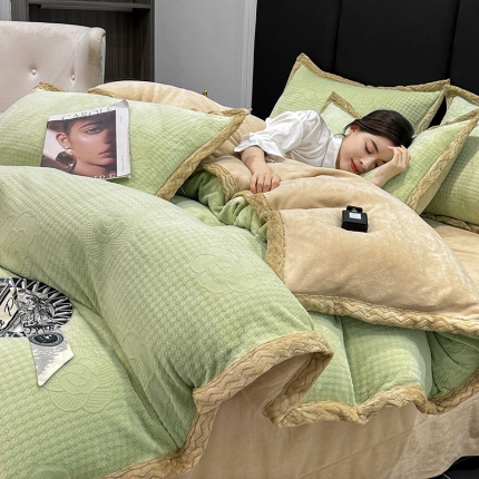 91家纺网 家纺一手货源 找家纺 总苏米娜2023新款加厚8.5斤雕花牛奶绒包边四件套宝宝兔兔毛绒床裙款