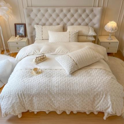 91家纺网 家纺一手货源 找家纺 （总）乐朵家居 2025秋冬 玫瑰花语 牛奶绒 床单款夹棉床盖四件套