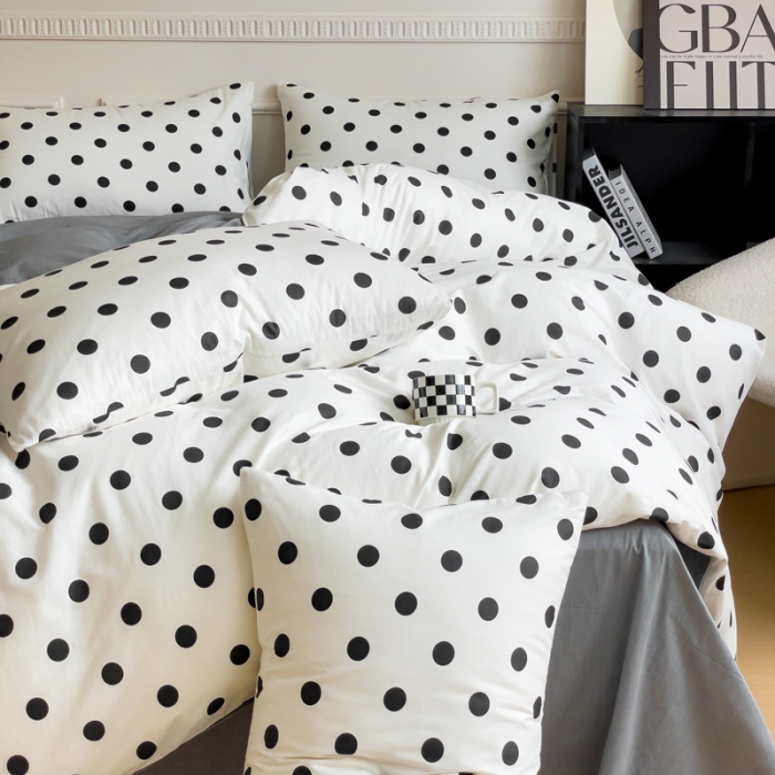 91家纺网 家纺一手货源 找家纺 畅畅家纺 2023新款13372全棉小清新简约系列四件套 黑点
