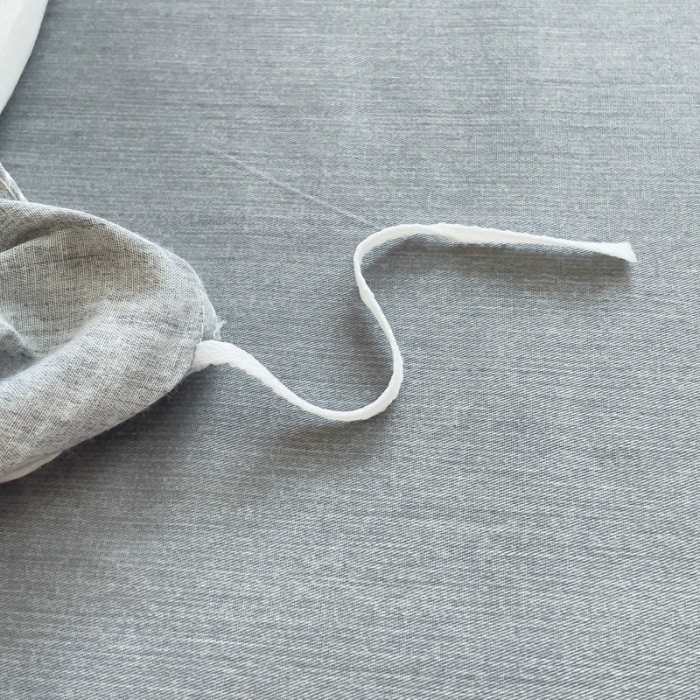 91家纺网 家纺一手货源 找家纺 畅畅家纺 2023新款13372全棉小清新简约系列四件套 黑点